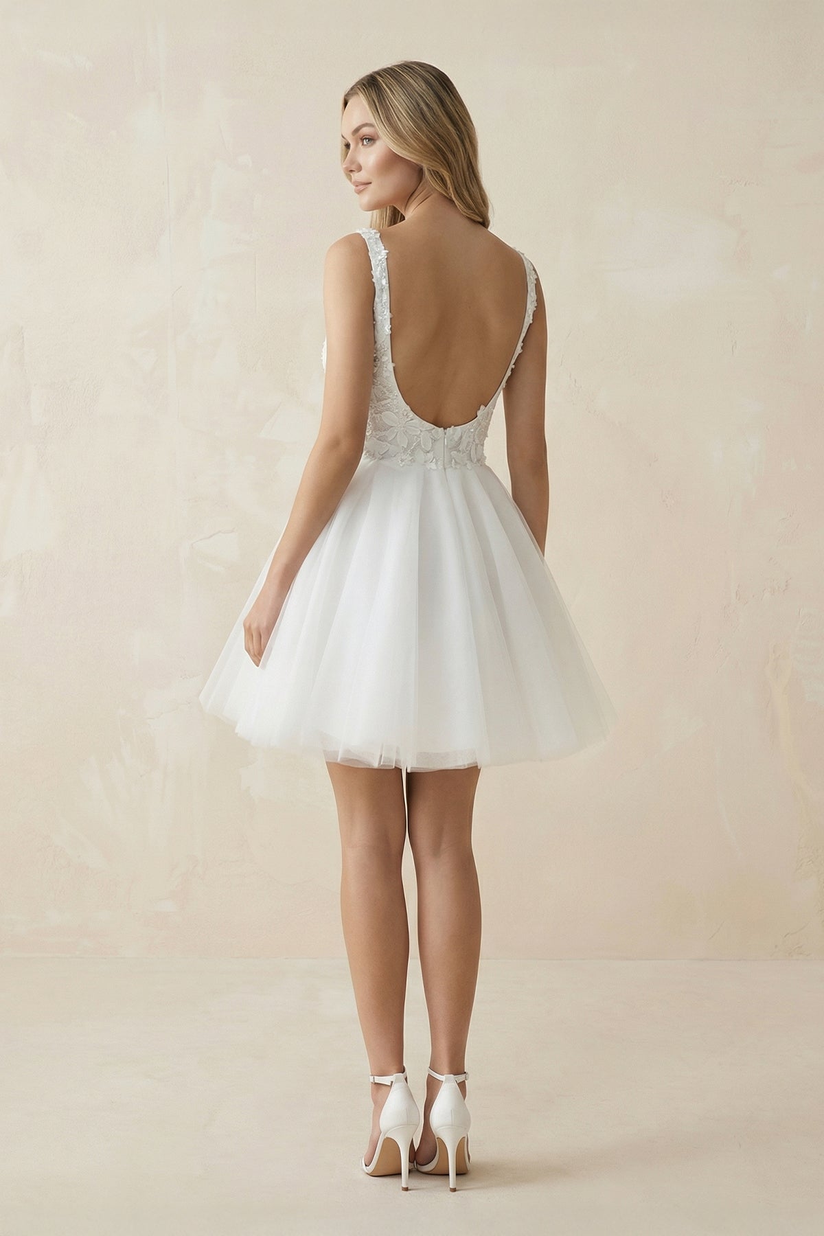 A Line Sweetheart Tulle Mini Wedding Dress With Appliques