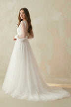 A Line V Neck Long Sleeves Tulle Wedding Dress