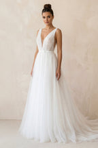 A Line V-Neck Tulle Wedding Dress in White