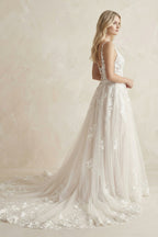 A Line V Neck Tulle Wedding Dresses with Appliques in White
